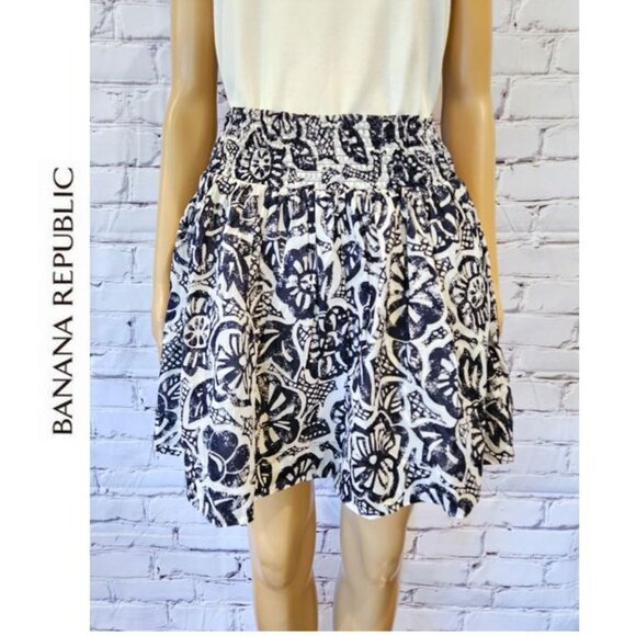 BANANA REPUBLIC, Boho blue and white casual summer skirt - Picture 1 of 13